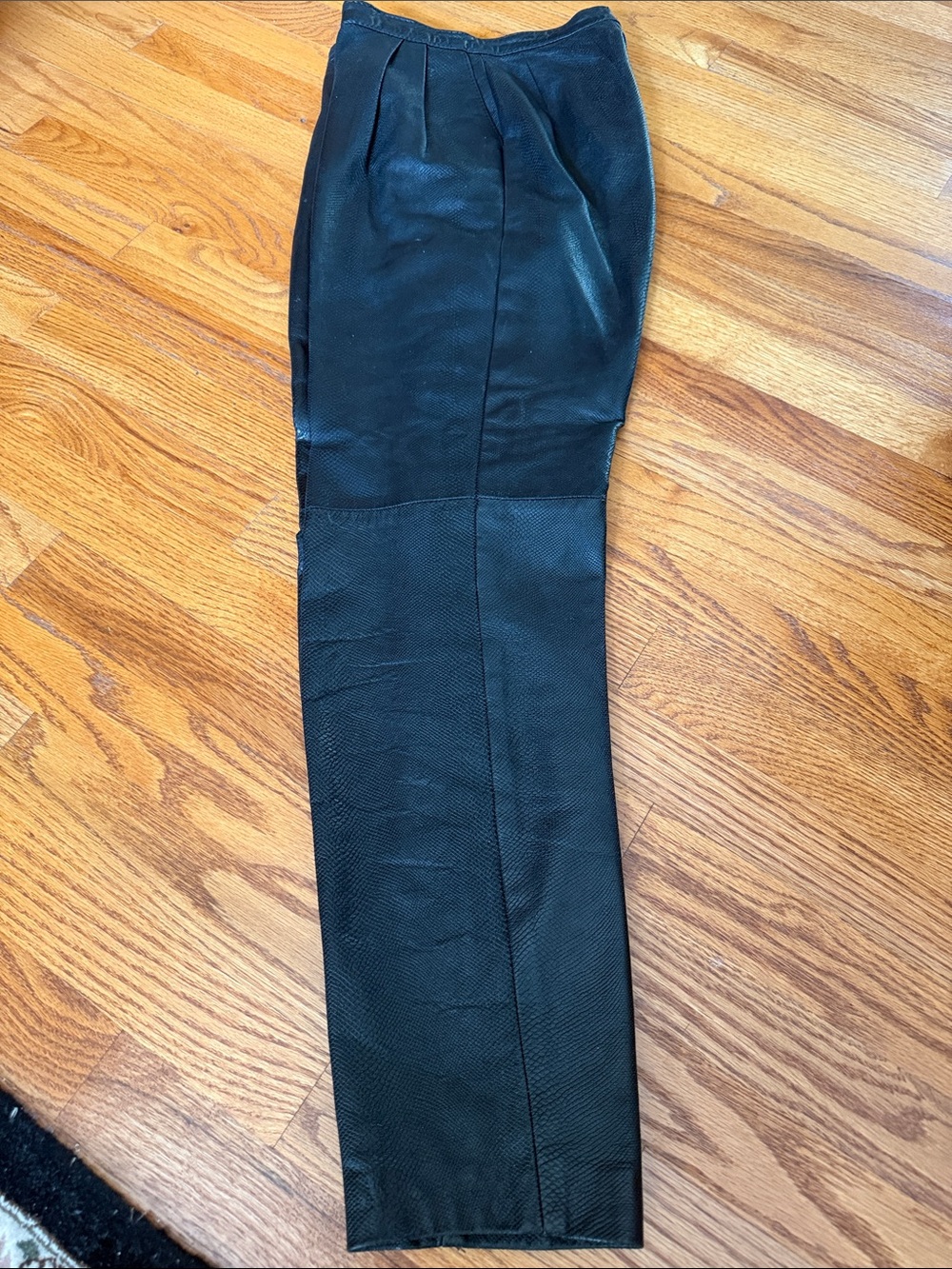 SibyleLynCanadaGenuineBlackLeatherTaperedFrontSeamsFullLiningEUCQuietLuxuryVTG12